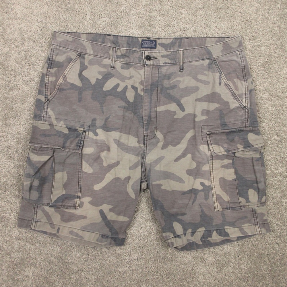 Levis Shorts Mens 40 Camouflage Cargo Outdoor Utility Workwear Hiking 9"